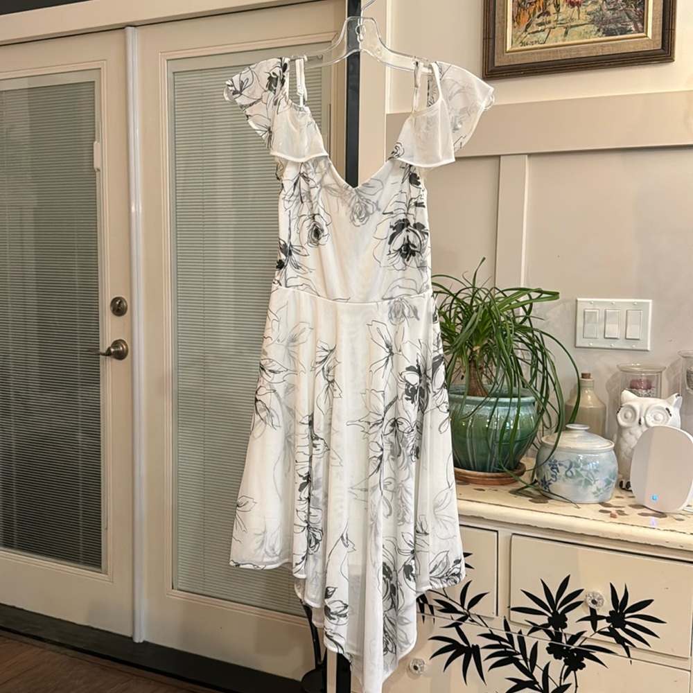 Le Chateau Dress - size XXS